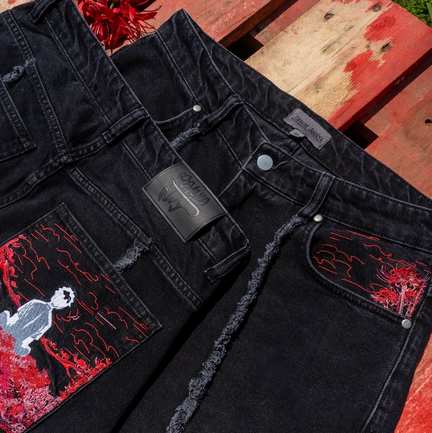 LYCORIS RADIATA JORTS