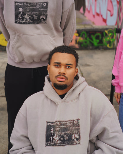 RANYA FAMILY HOODIE I GRAU